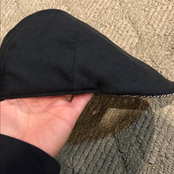 Goorin Bros Navy Newsboy Cap with Gold Button - Picture 4 of 9